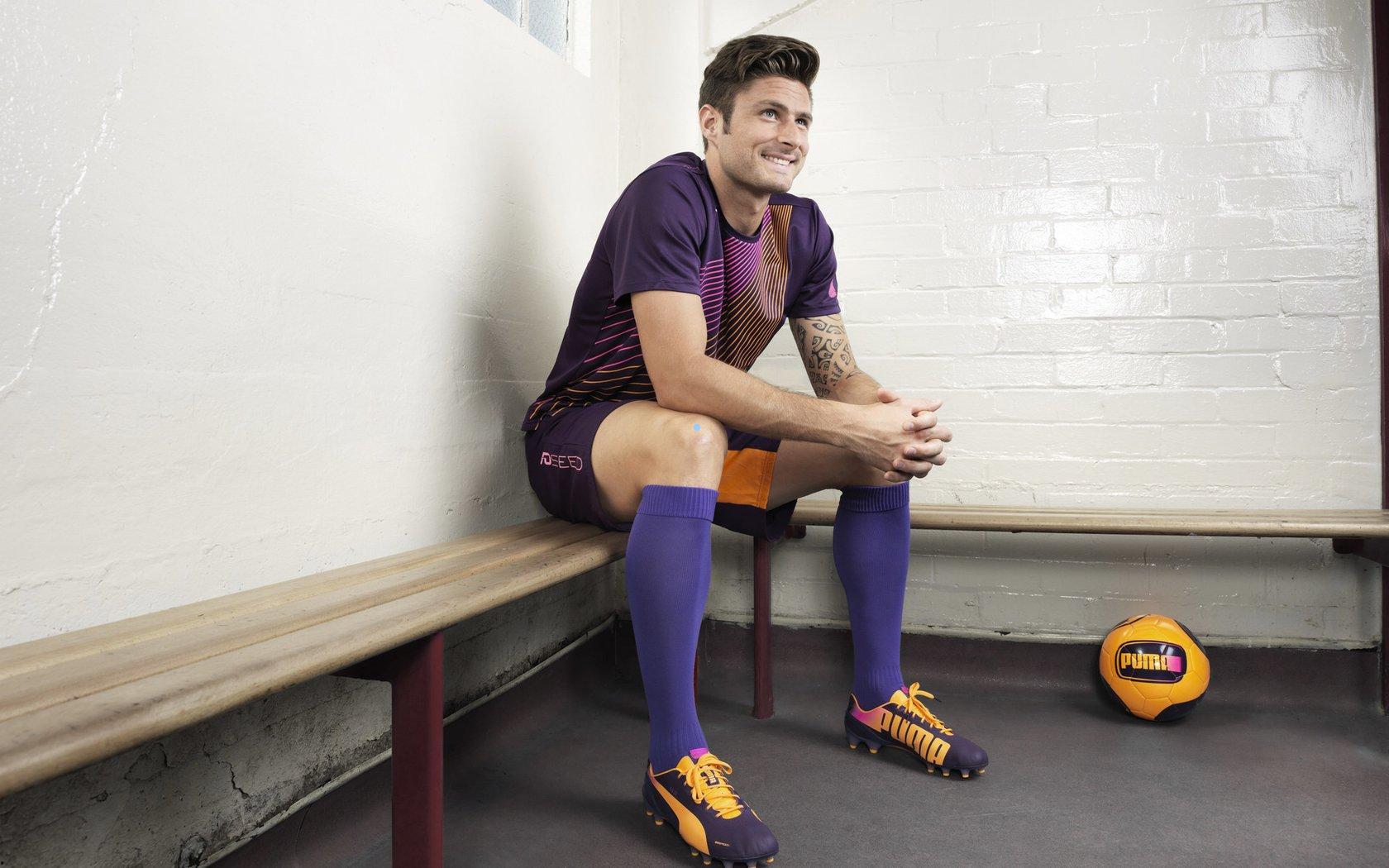 德容欧冠助攻终结六年等待 费尔明关键一击奠定胜局